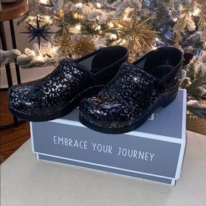Black Leopard Dansko